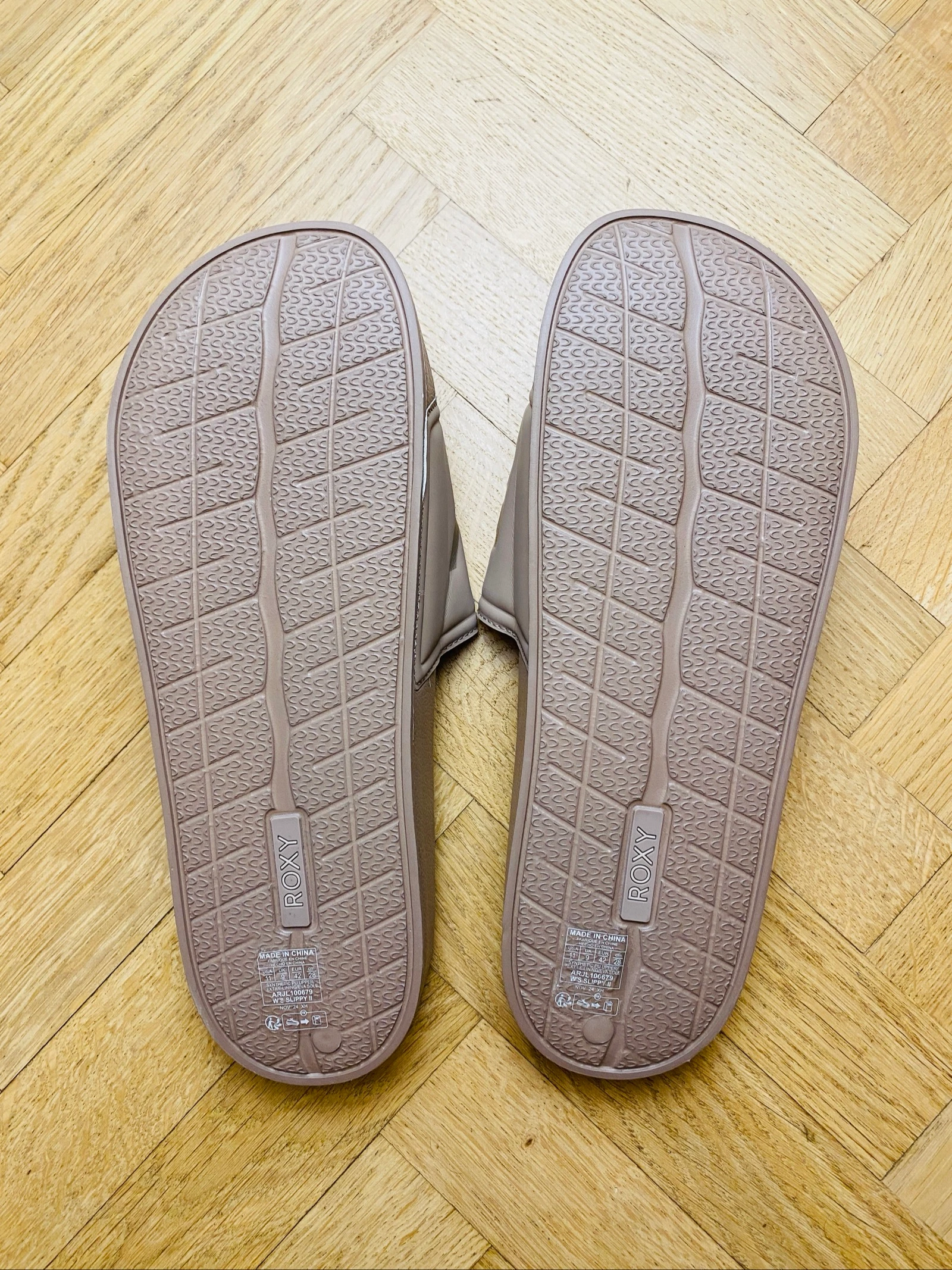 Claquettes sandales Roxy couleur taupe - Taille 42 – photo 5